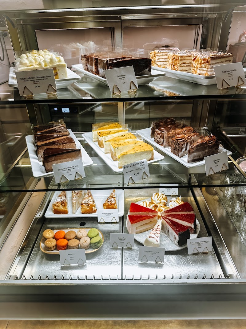 Cook Café & Bistro