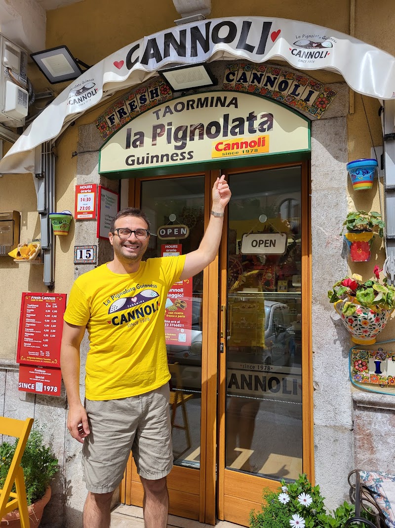 La Pignolata Guinness Cannoli Taormina {Desde 1978} N°15