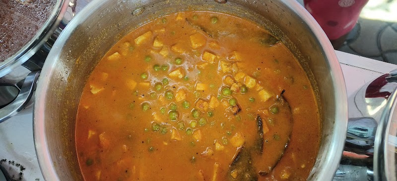 SR Food STALL (golpark) RS Food নিরামিষ খাবার