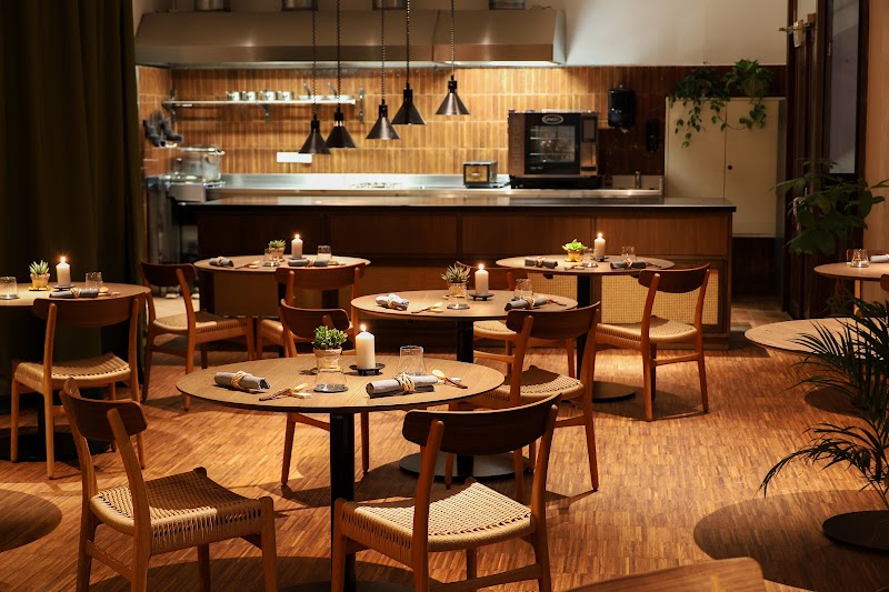 Z'Som Restaurant