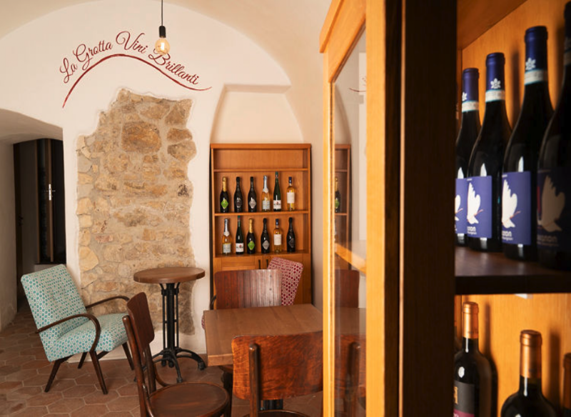 La Grotta Wine Bar