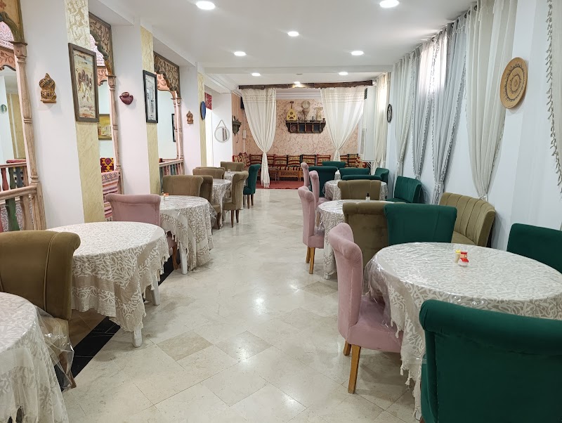مطعم و مقهى دار العنبر