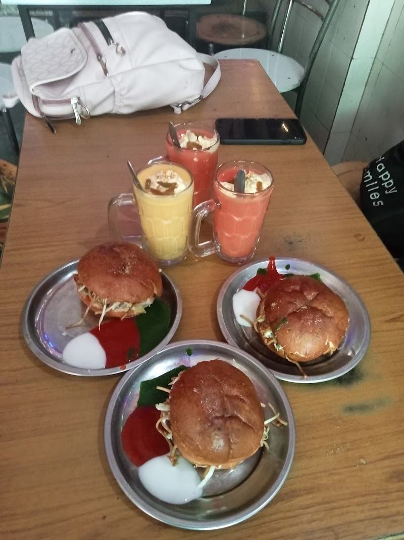 Saini burger center jagadhri