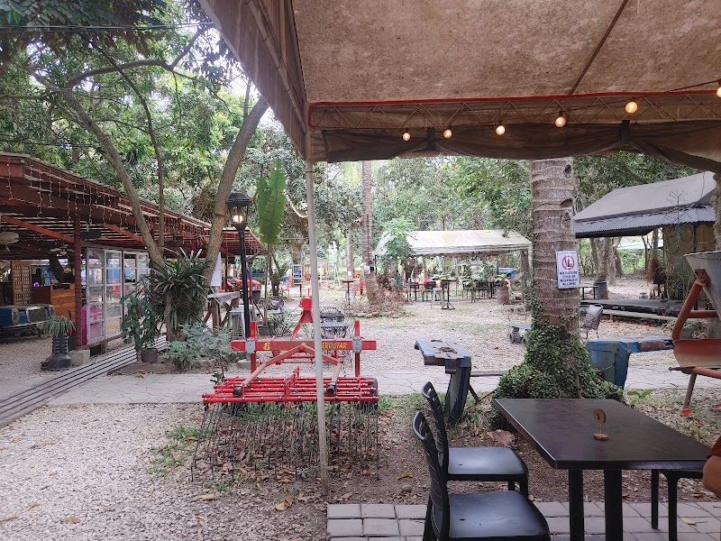 Tractor Cafe