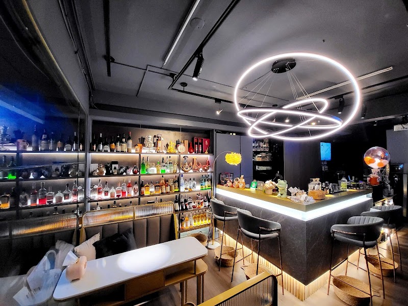 Hers & His Lounge Bar 她&他（婚禮/活動調酒 工作室）