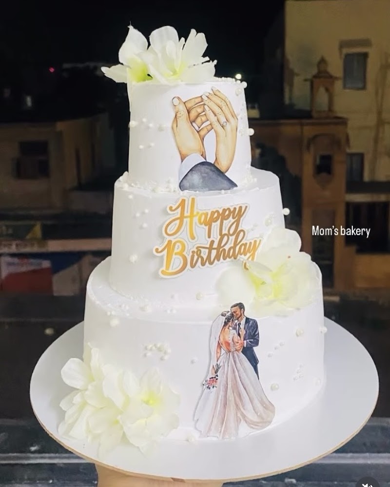 Mom's Bakery