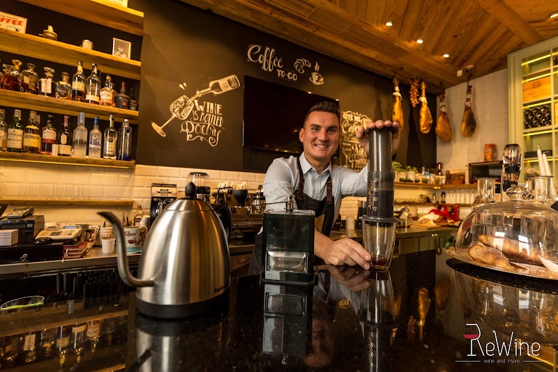 ReWine Bistro - Restaurant & WineBar