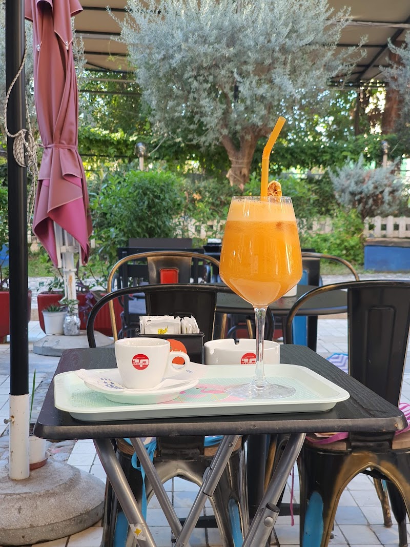 Le petit Tirana