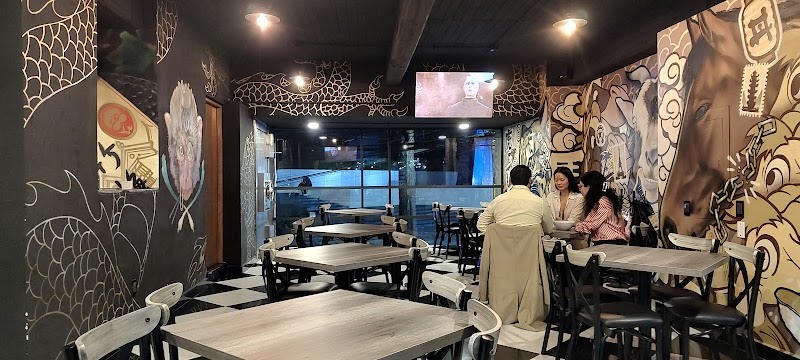 Restaurante ZHU Sushi Ramen