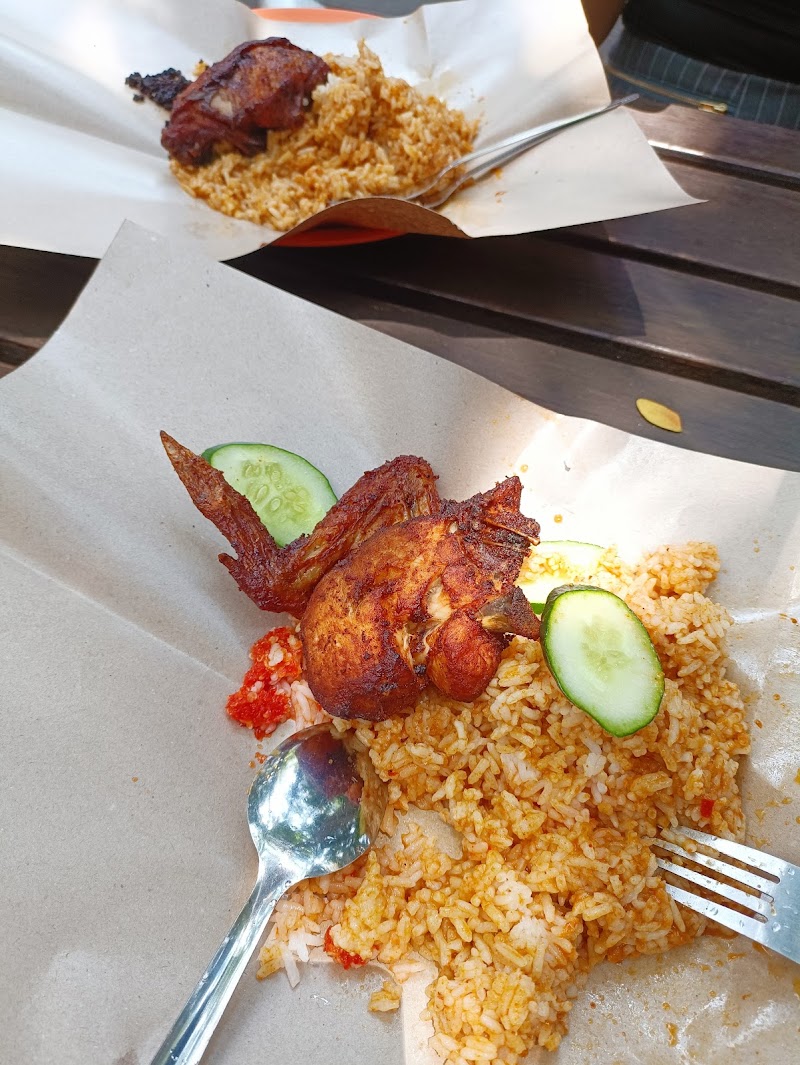 Alif Nasi Kukus Berempah