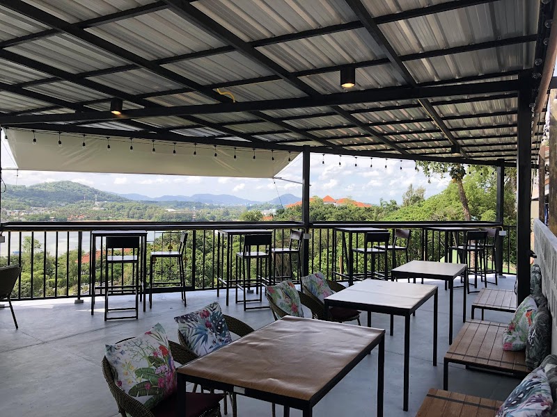Panwa Seaview Bistro