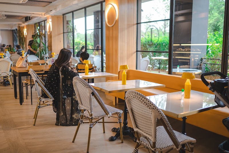 Loafology Bakery & Cafe