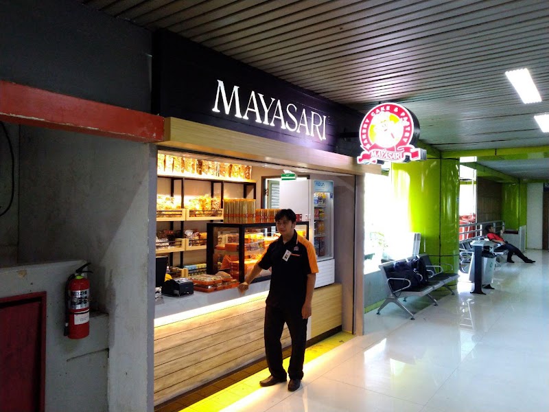 Mayasari Stasiun Gambir - Bakery Oleh Oleh Khas Bandung