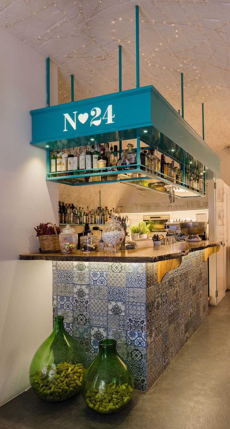 N24 Bar à Vin - con cucina