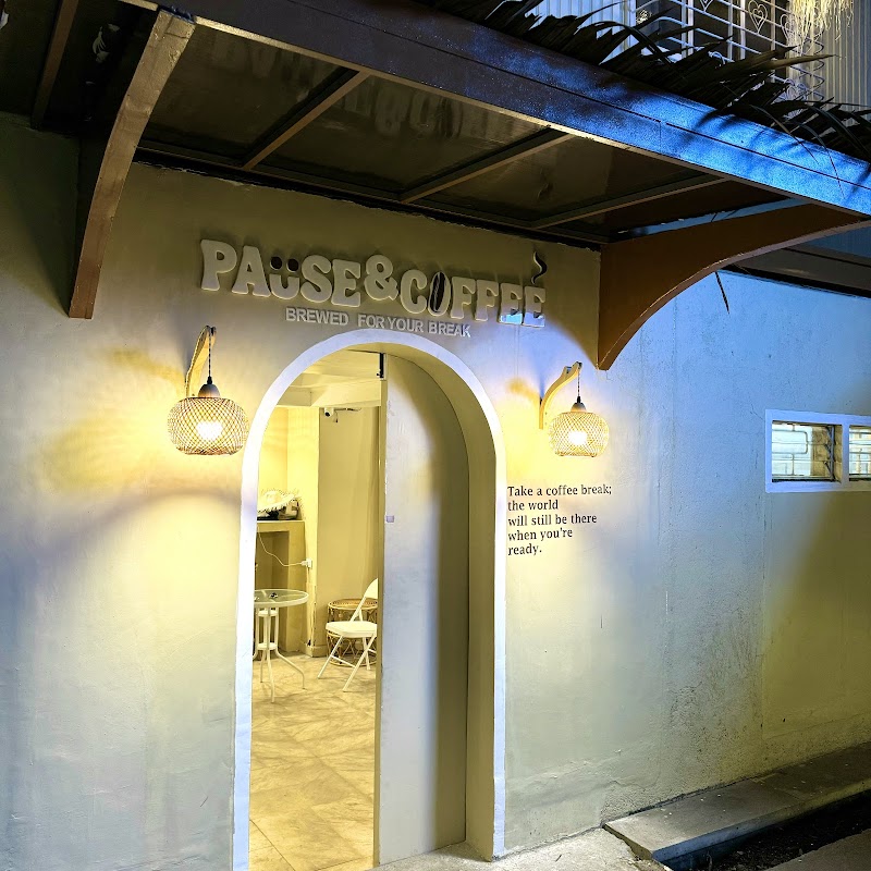 Pause & Coffee