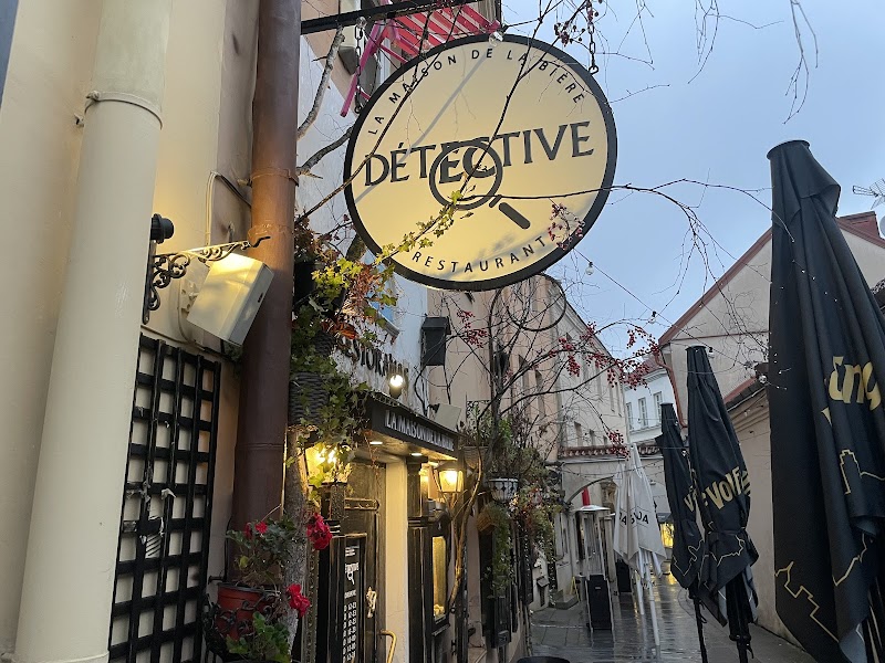 Detective
